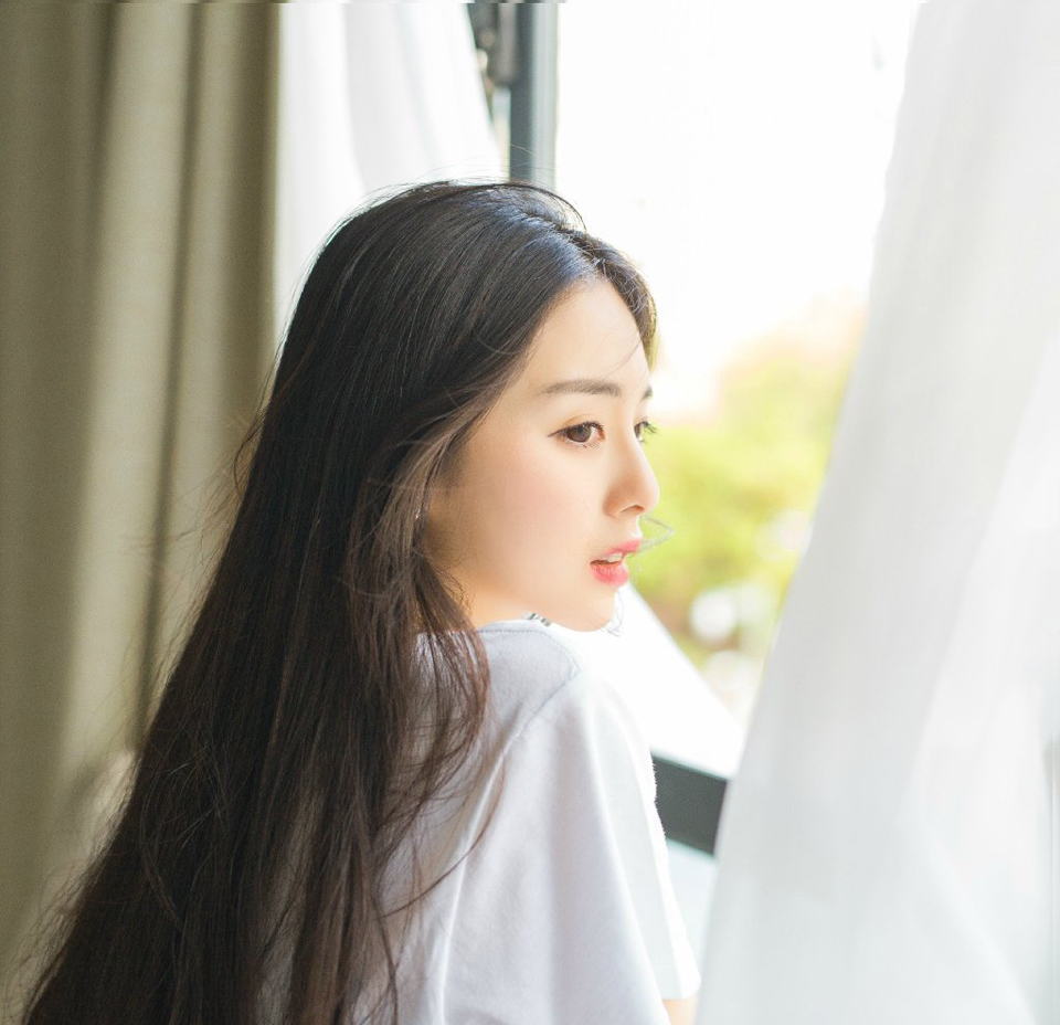 “哼！”刘璋面色难看的看向孟达：“那不知道孟达将军准备处置我？”